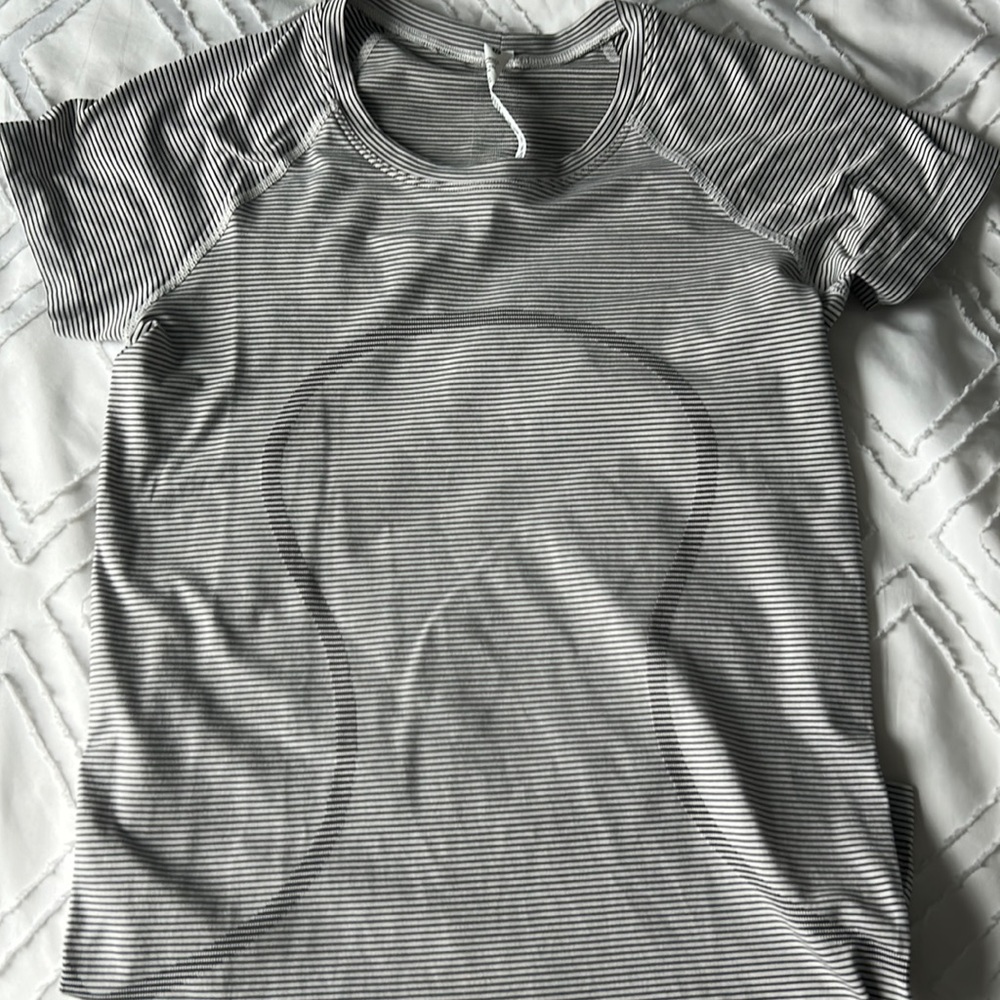 lululemon swiftly t shirt